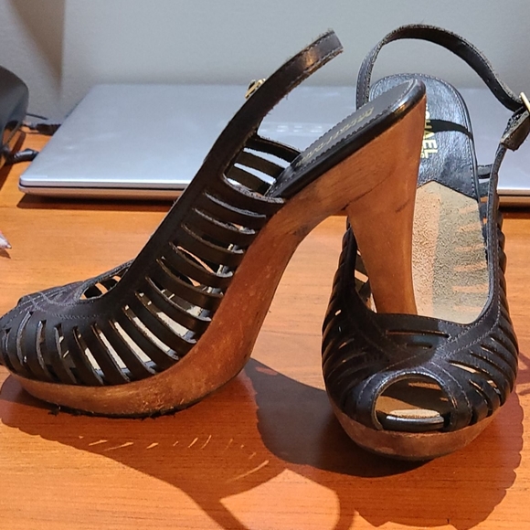 Michael Kors Shoes - Picture 3 of 4